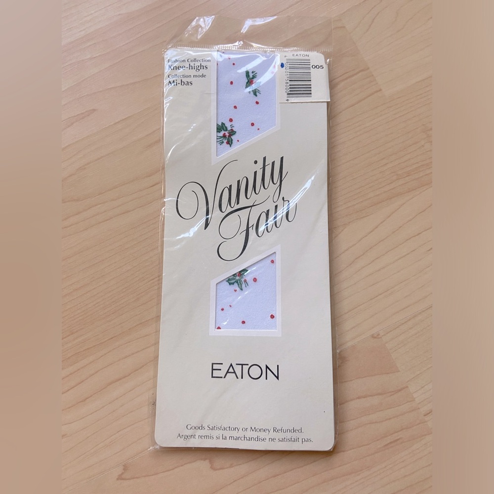 VTG Vanity Fair Christmas Holly Patterned Fashion Knee High Stockings Pantyhose